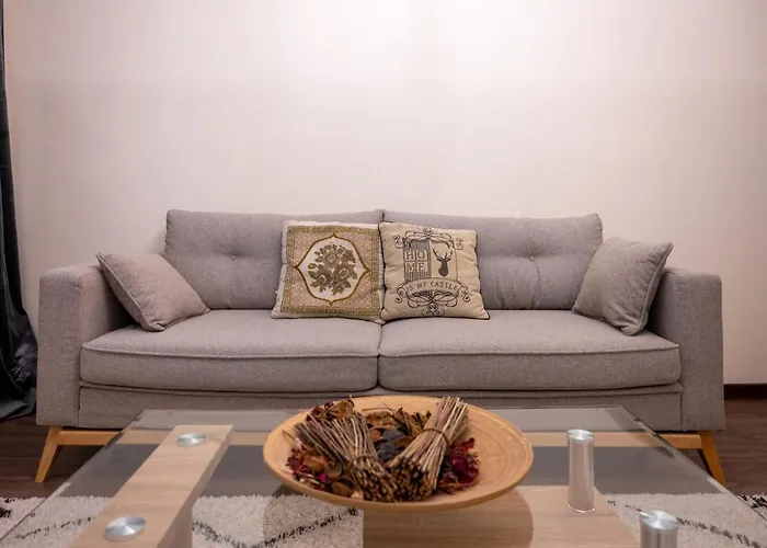 Design 1Bdr Apartment In Top Center - Free Parking