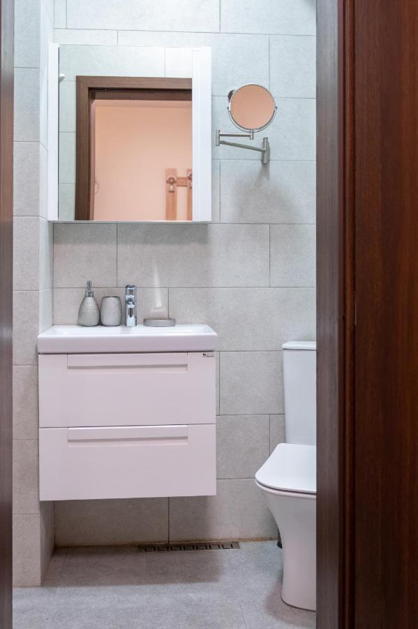 Design 1bdr In Center - Free Parking Apartament Sofia